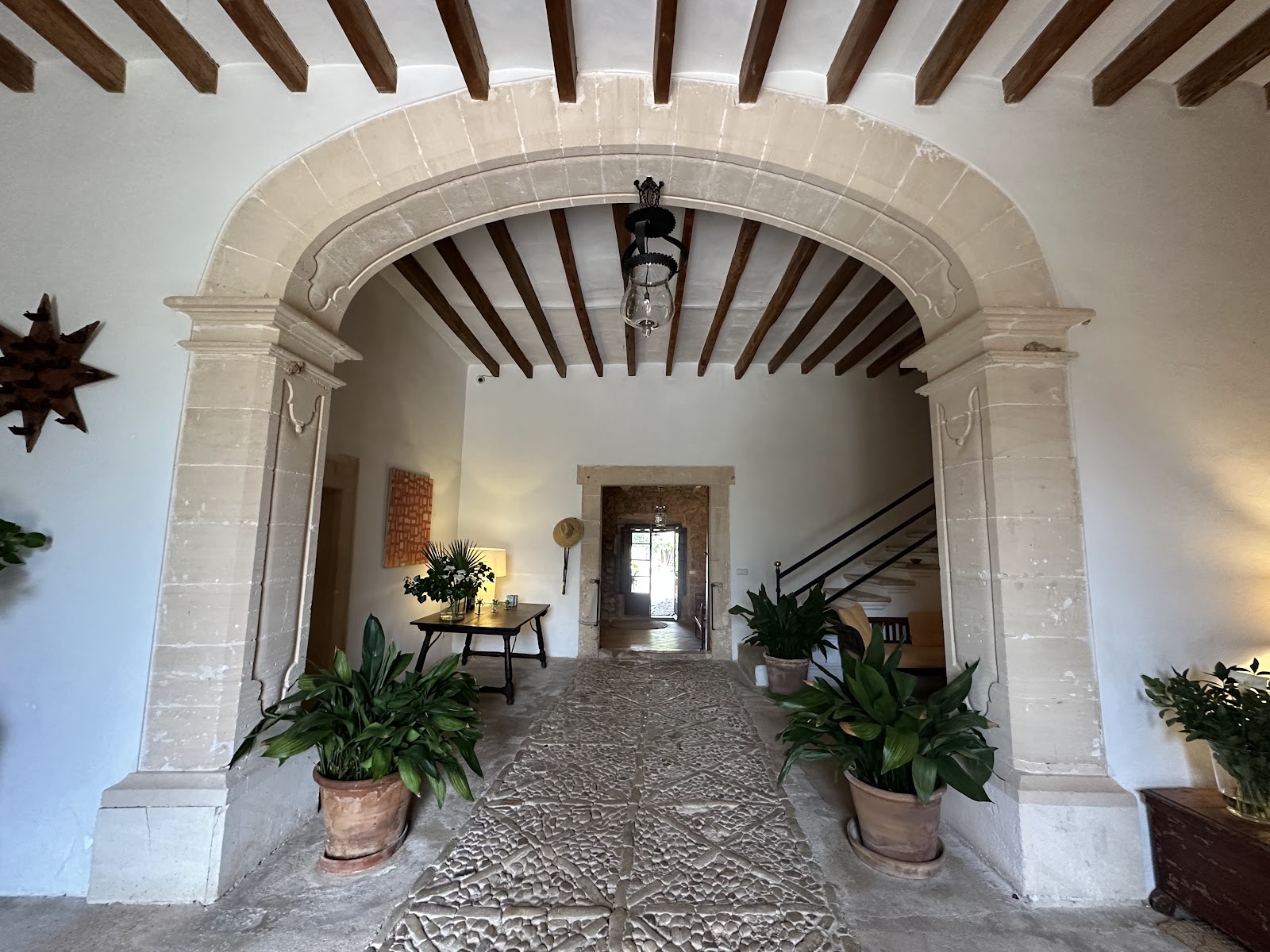 Oliver Moragues Grandhouse & Vineyard